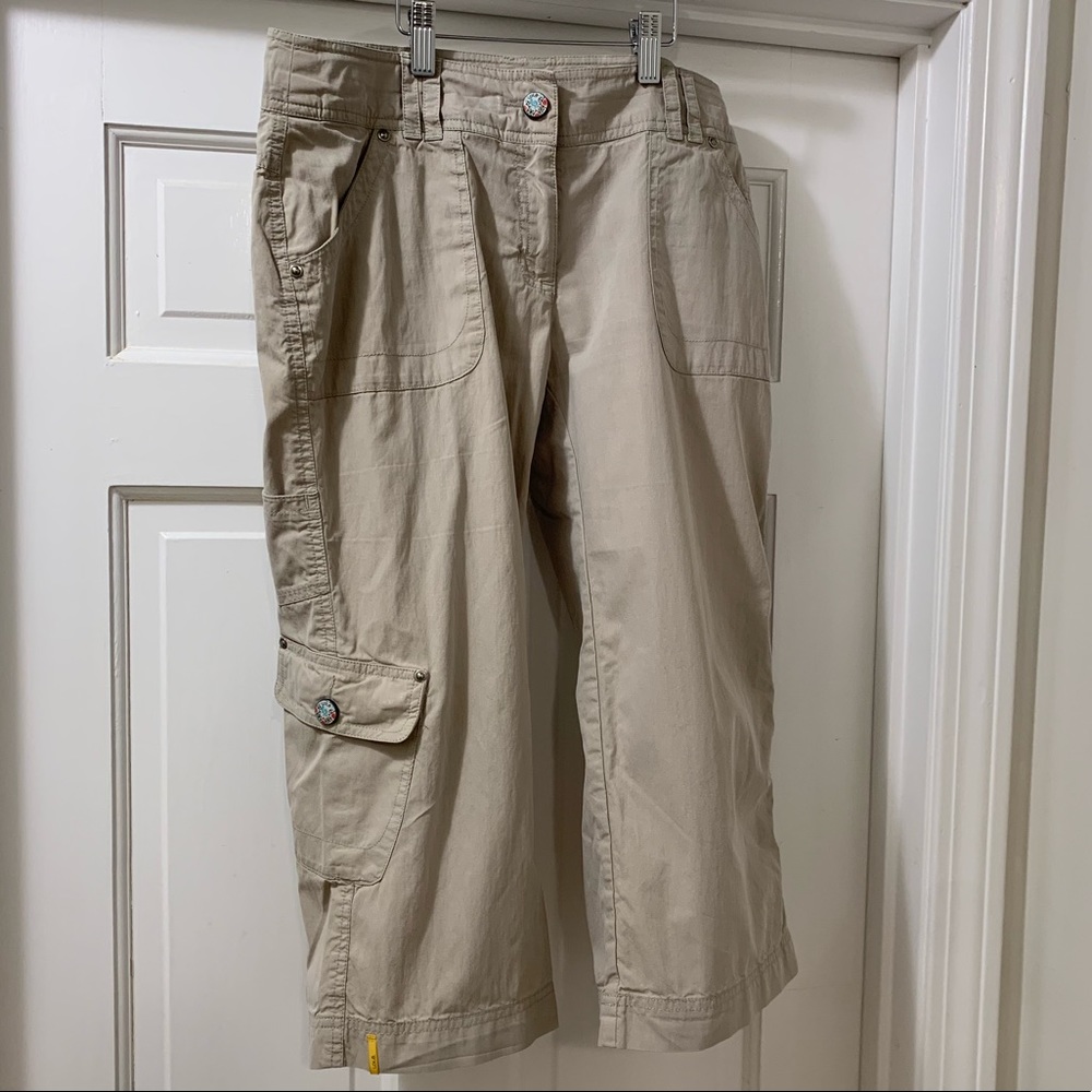 Lole khaki Cargo Capri Pant